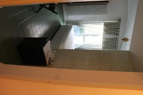 Abracadabra Tortona Bed & Breakfast Milan 2*,