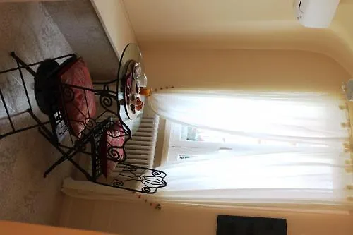Abracadabra Tortona Bed & Breakfast Milan